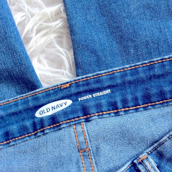 Old Navy “Best Seller” Power Straight Jeans - Picture 8 of 9